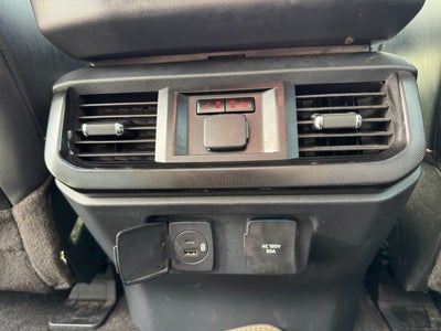 2023 Ford F-150 Lightning Platinum