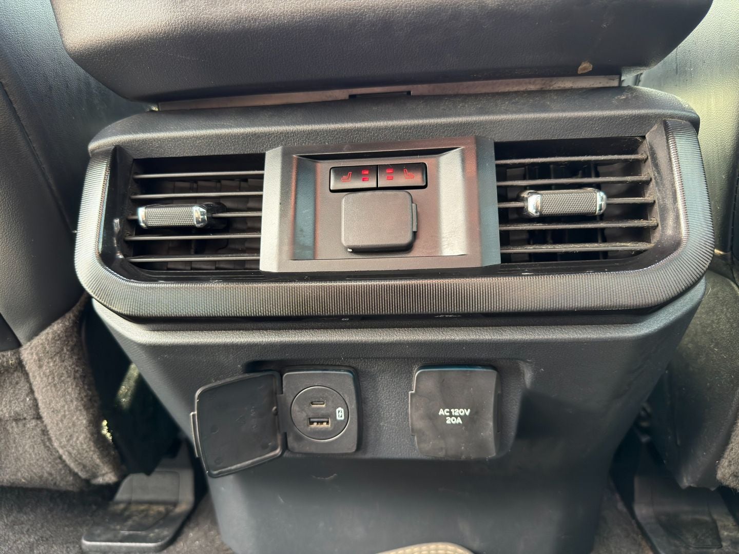 2023 Ford F-150 Lightning Platinum