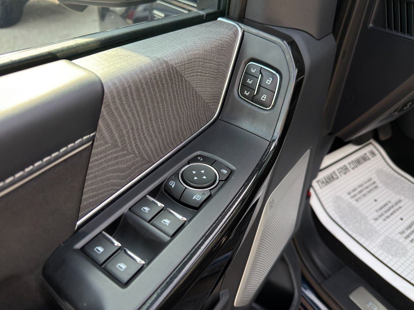 2023 Ford F-150 Lightning Platinum