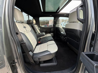 2022 Ford F-150 Lightning Platinum