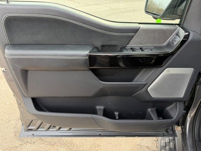 2022 Ford F-150 Lightning Platinum