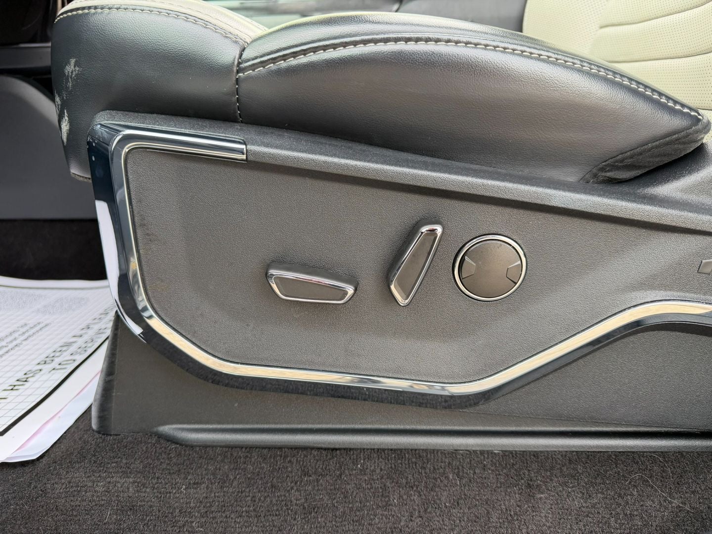 2022 Ford F-150 Lightning Platinum