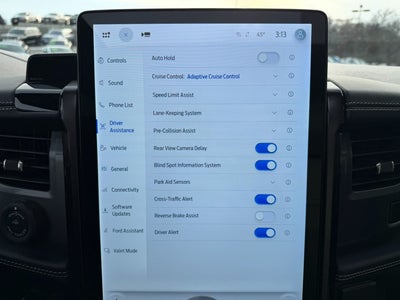 2022 Ford F-150 Lightning Platinum