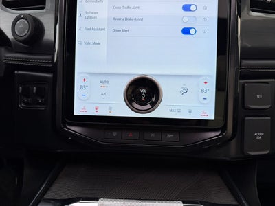 2022 Ford F-150 Lightning Platinum