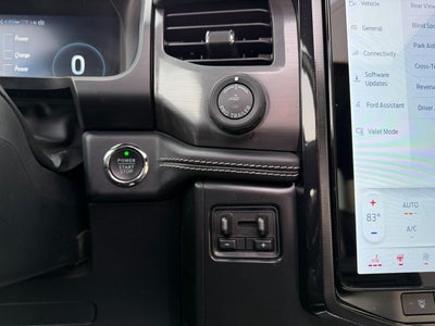 2022 Ford F-150 Lightning Platinum