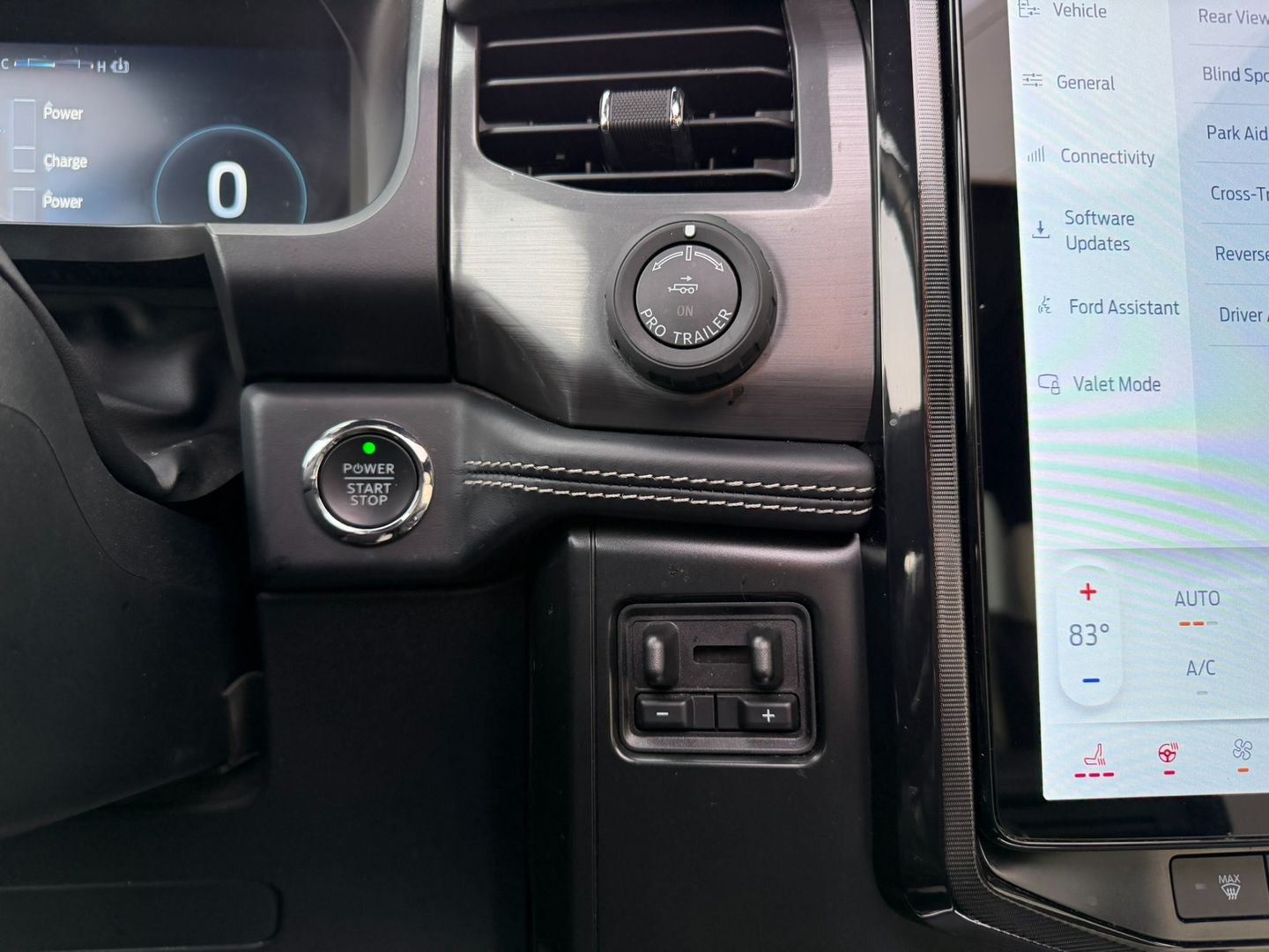 2022 Ford F-150 Lightning Platinum