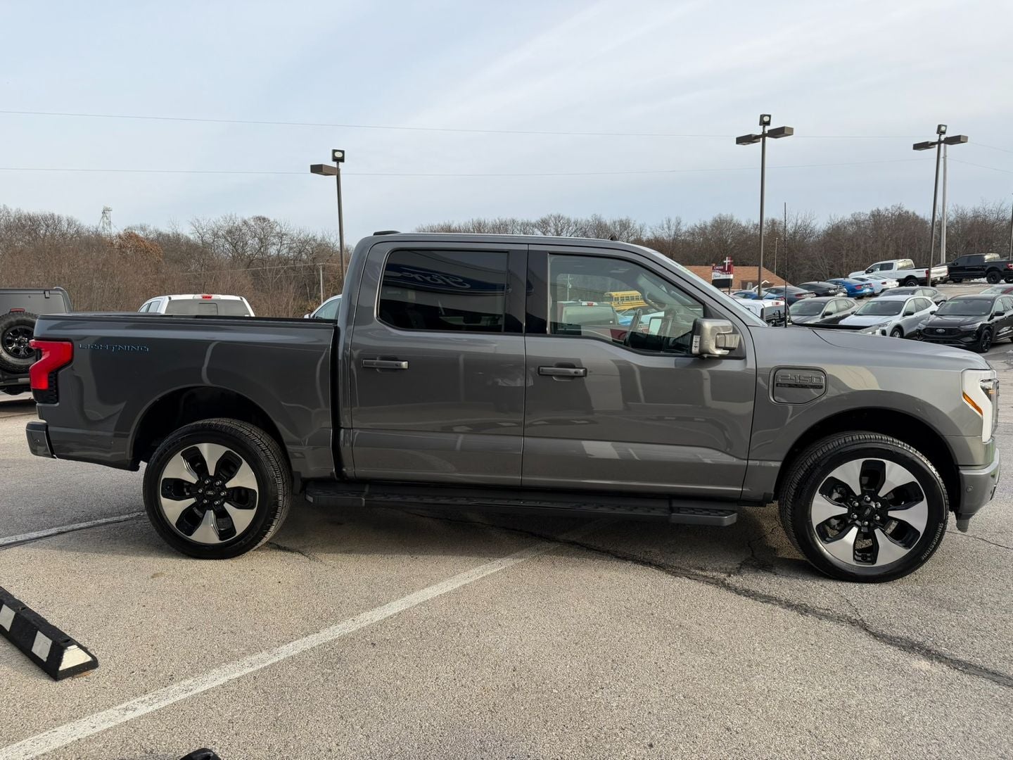 2022 Ford F-150 Lightning Platinum