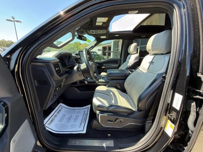 2023 Ford F-150 Lightning Platinum
