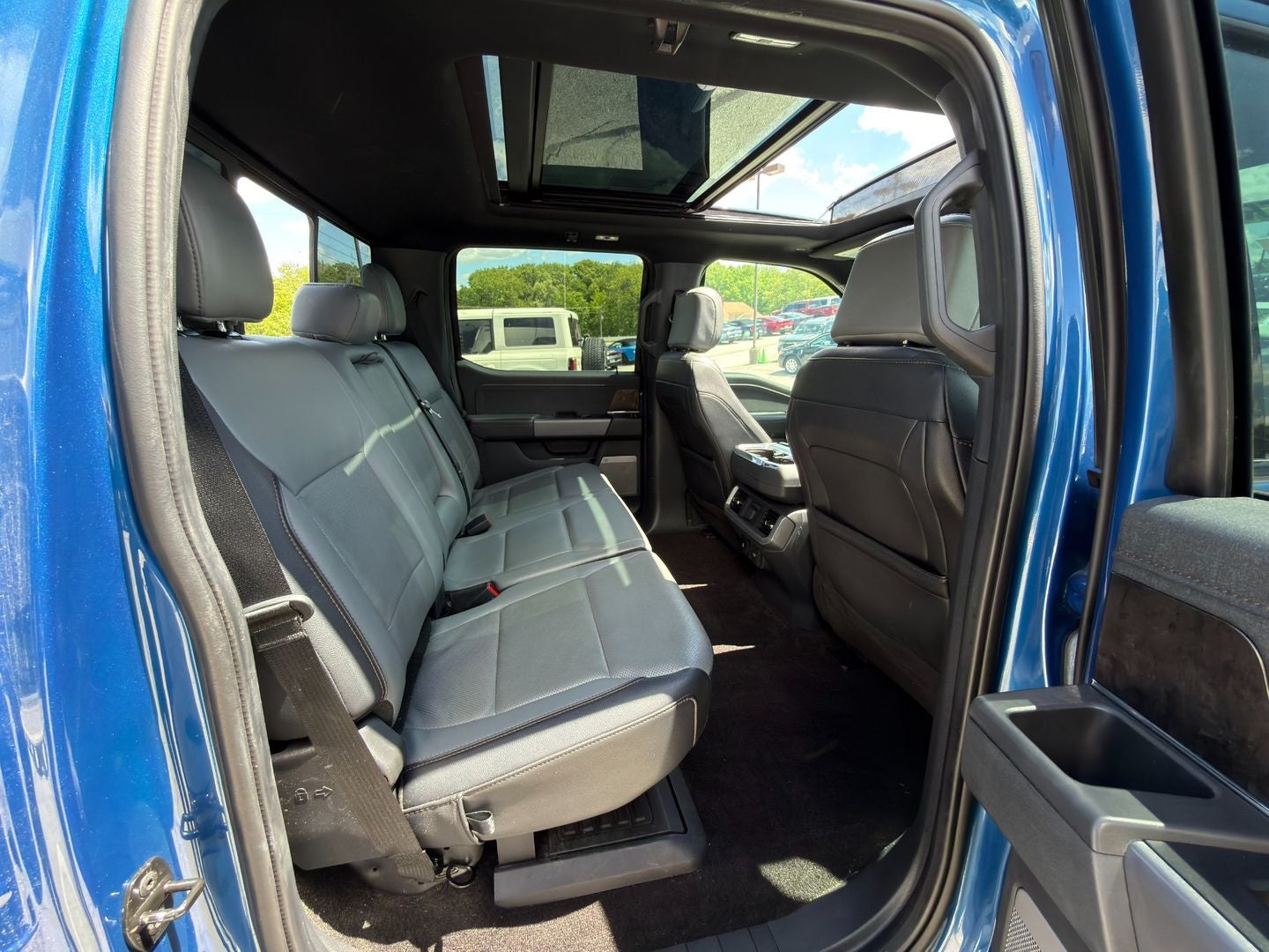 2022 Ford F-150 Lightning LARIAT