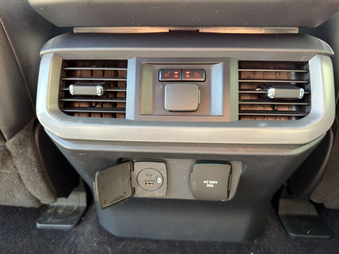2022 Ford F-150 Lightning LARIAT