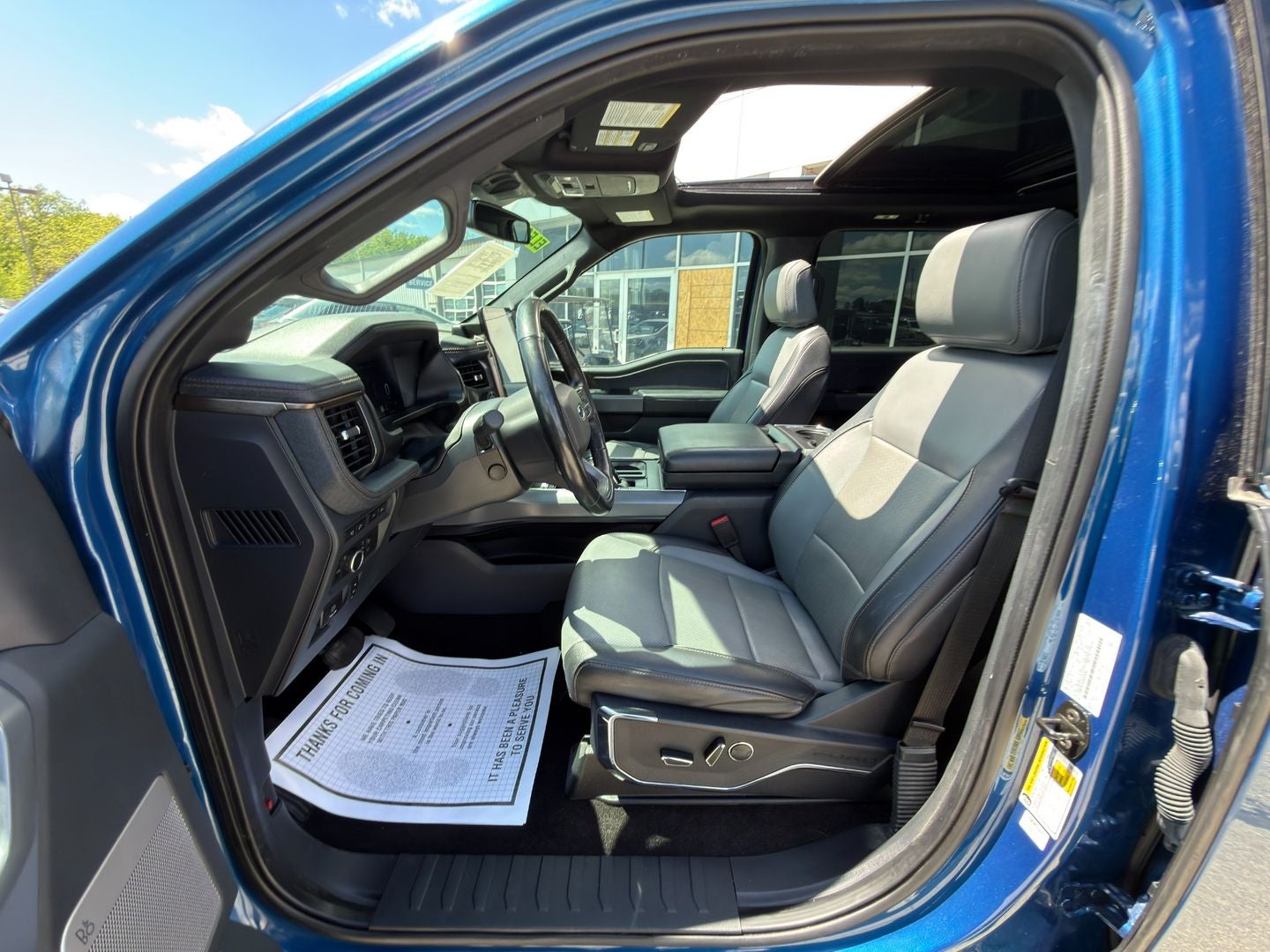 2022 Ford F-150 Lightning LARIAT