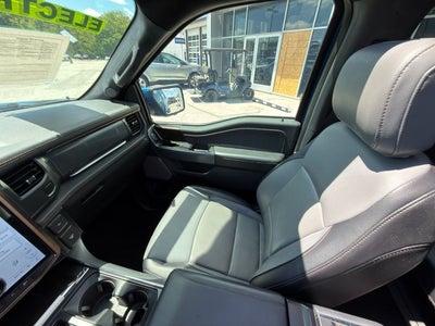2022 Ford F-150 Lightning LARIAT