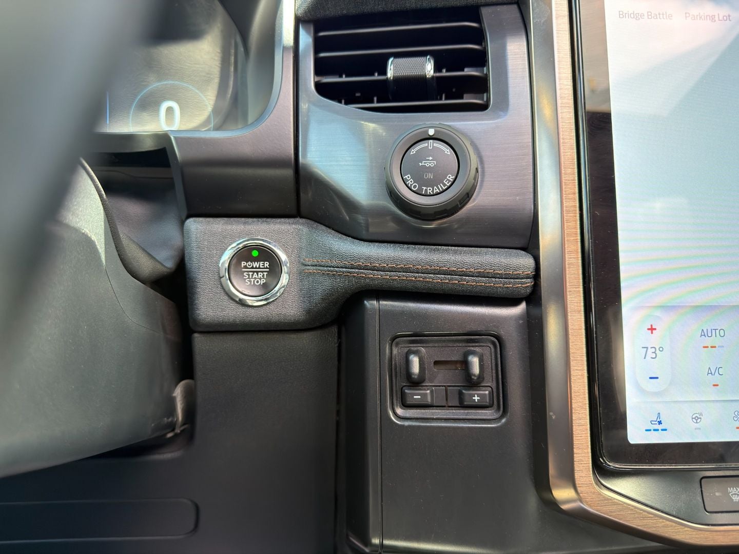 2022 Ford F-150 Lightning LARIAT