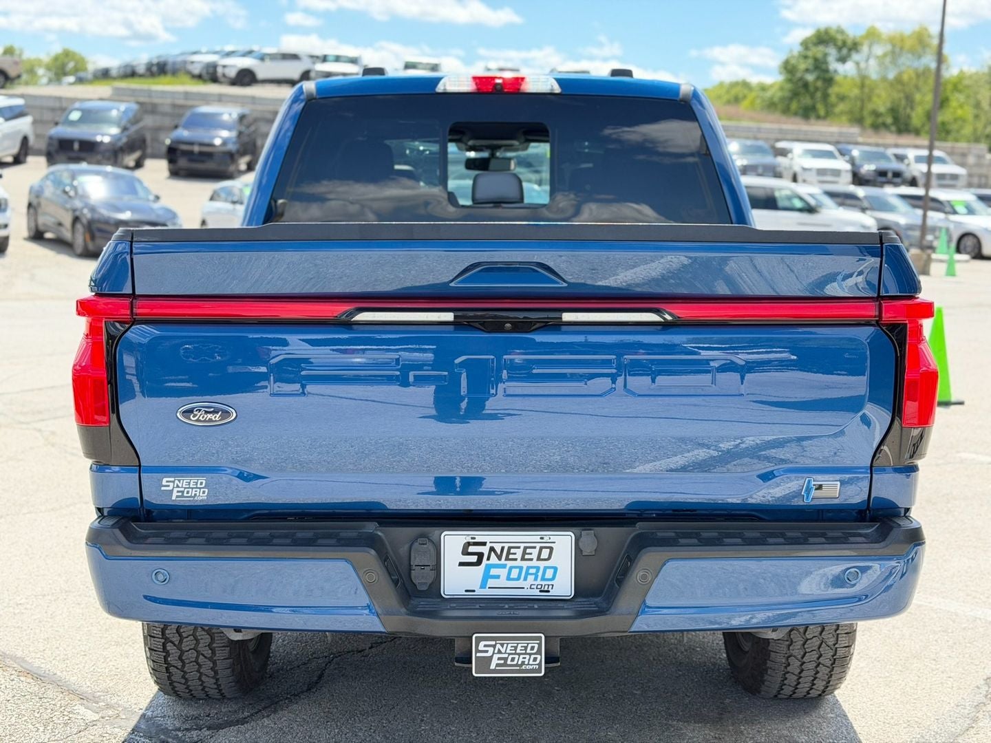 2022 Ford F-150 Lightning LARIAT