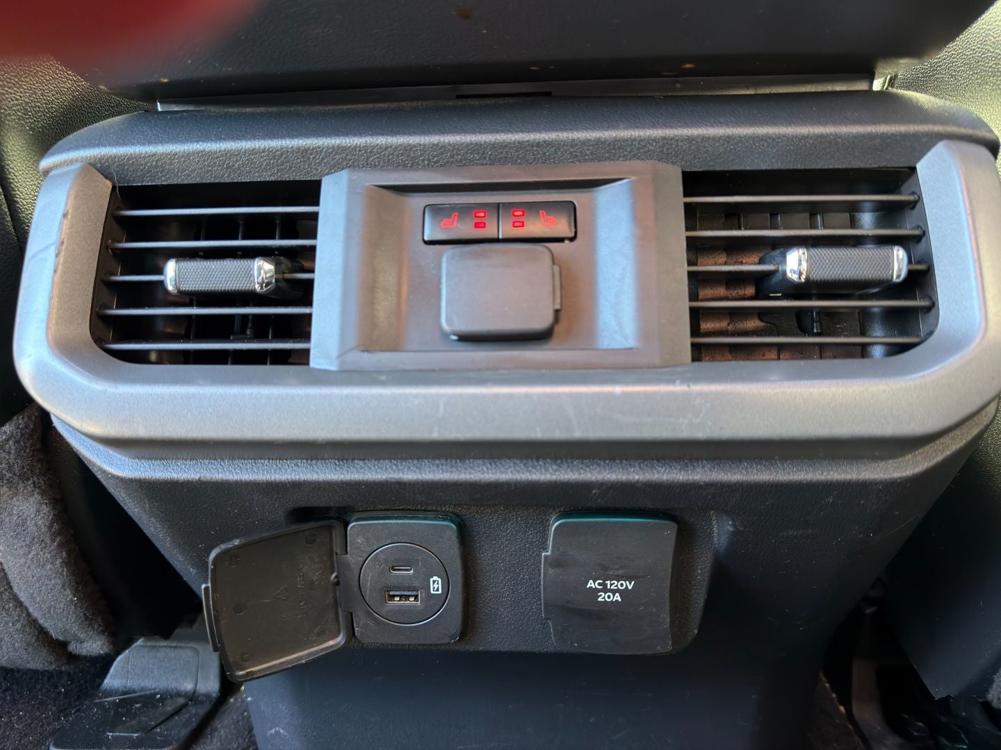 2022 Ford F-150 Lightning LARIAT