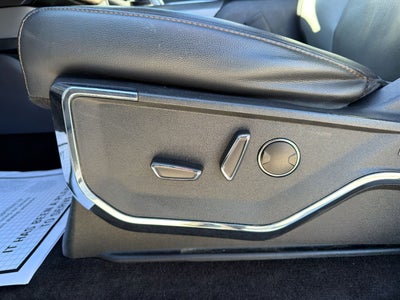 2022 Ford F-150 Lightning LARIAT