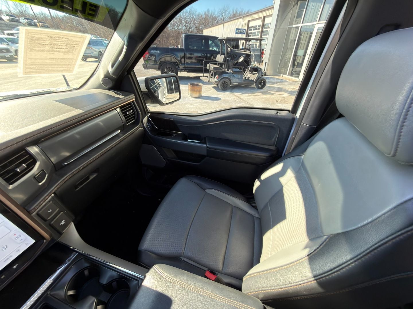 2022 Ford F-150 Lightning LARIAT