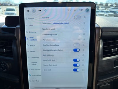 2022 Ford F-150 Lightning LARIAT