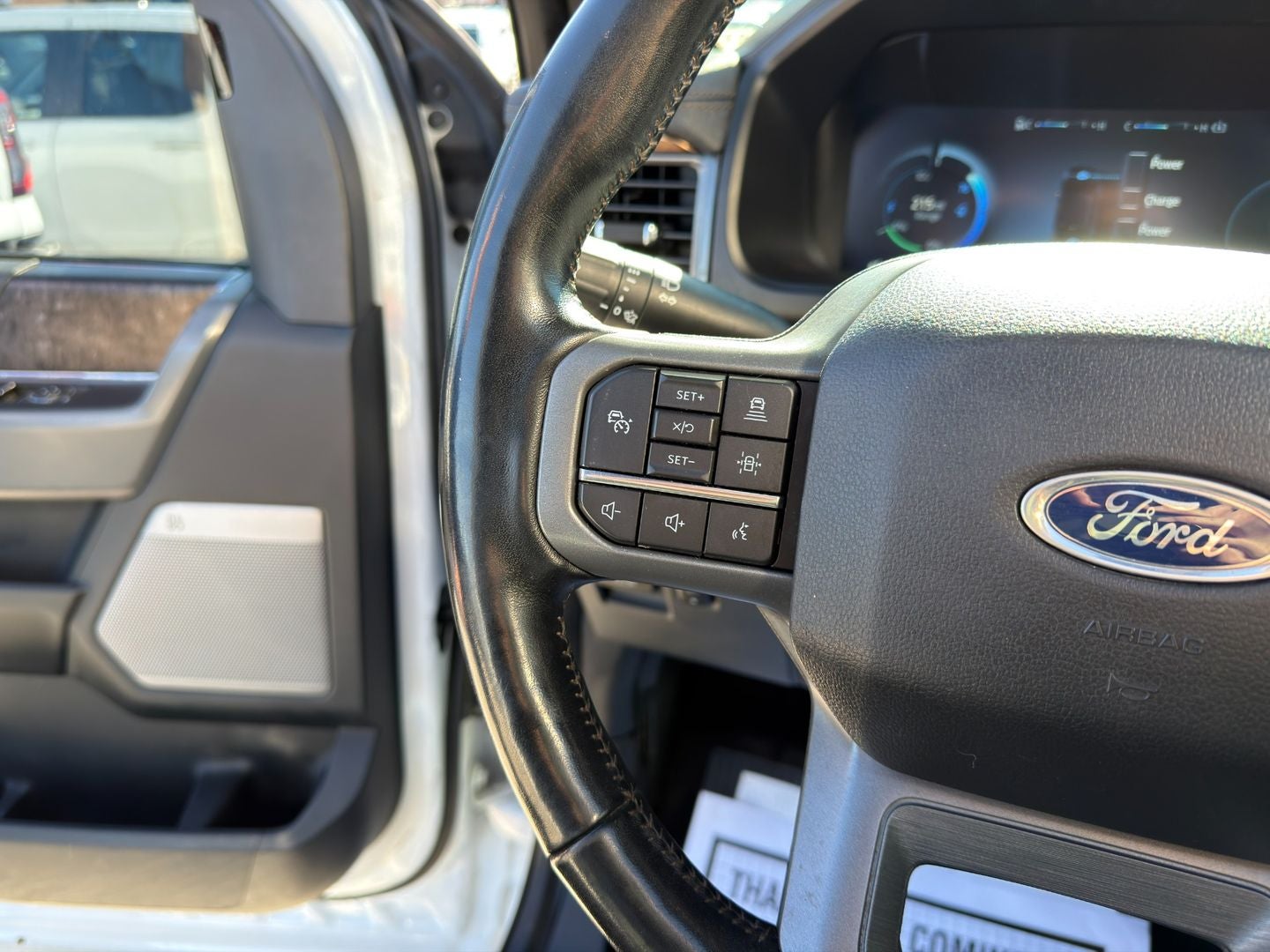 2022 Ford F-150 Lightning LARIAT