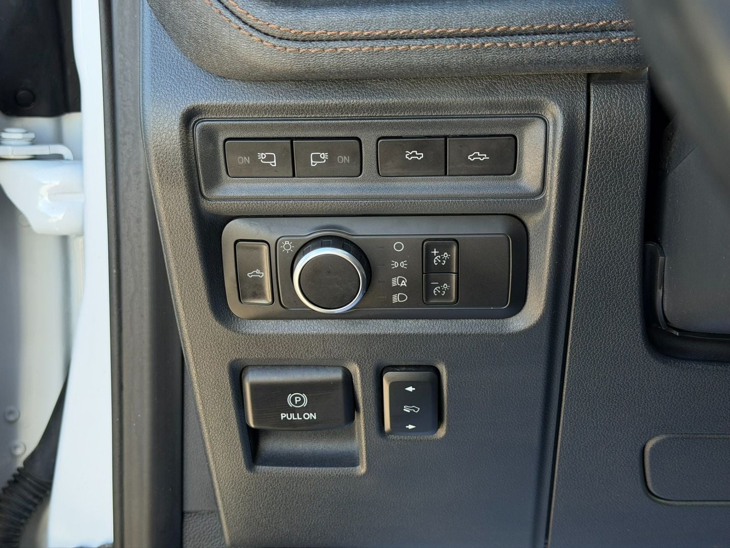 2022 Ford F-150 Lightning LARIAT