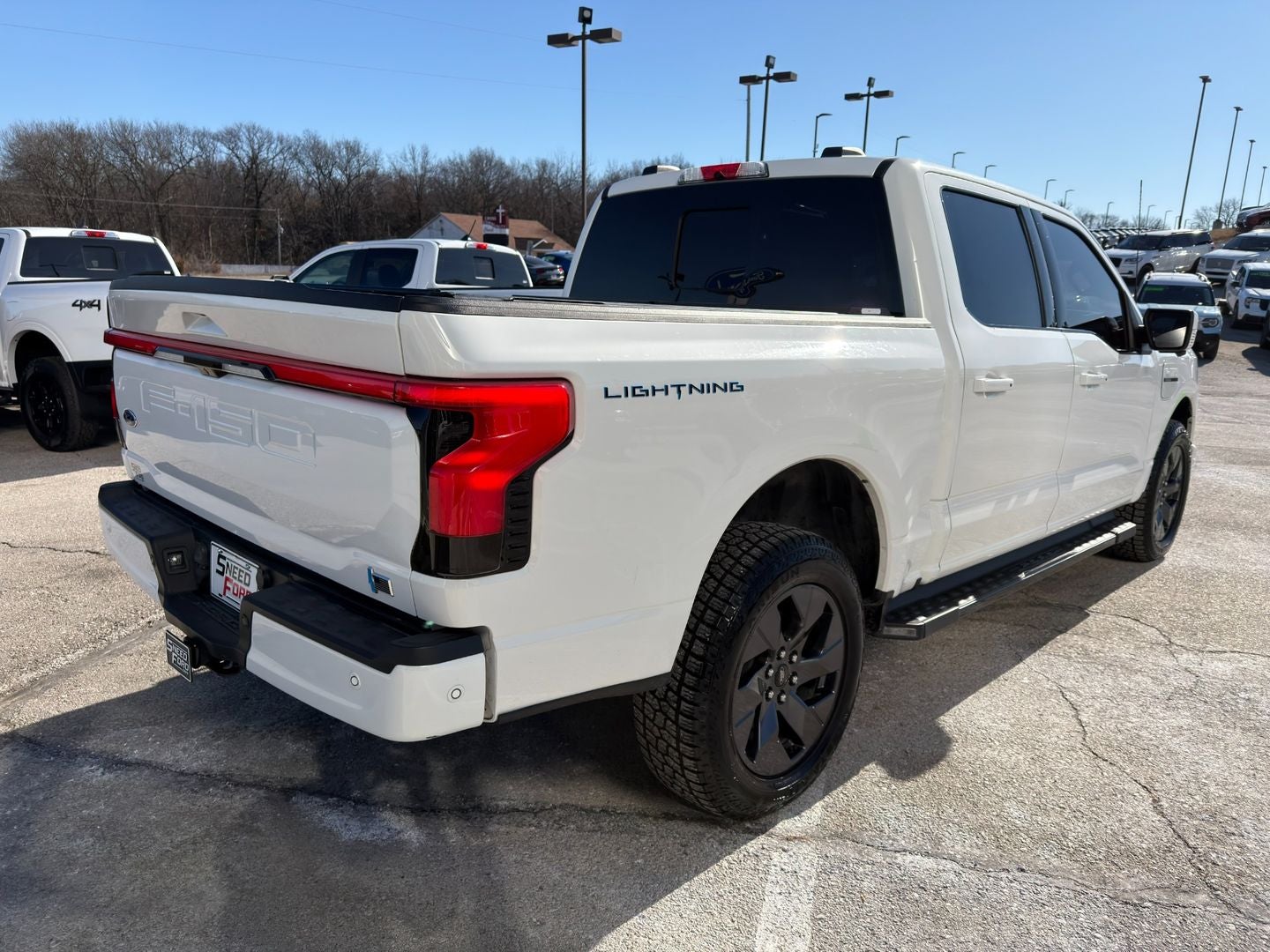 2022 Ford F-150 Lightning LARIAT