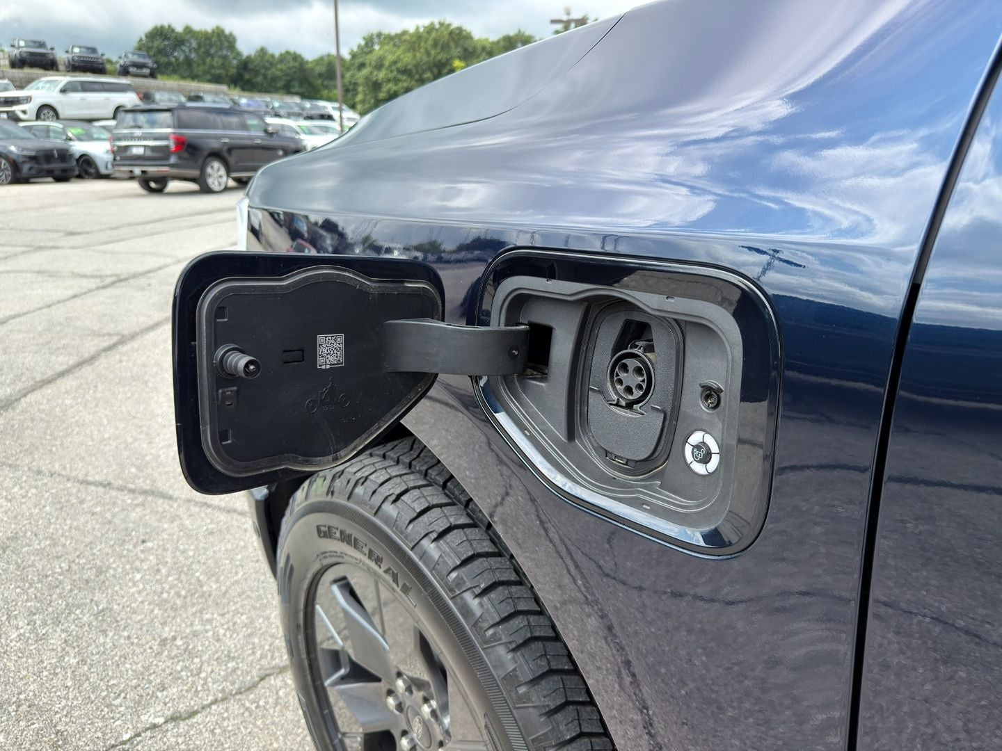 2022 Ford F-150 Lightning LARIAT