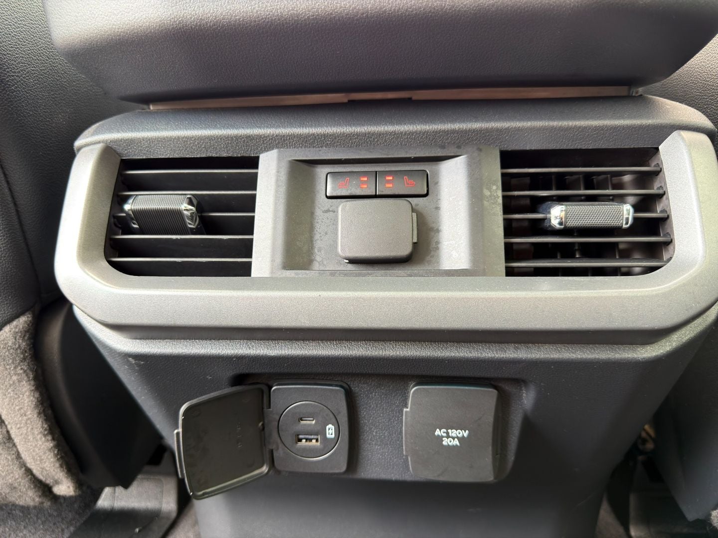 2022 Ford F-150 Lightning LARIAT