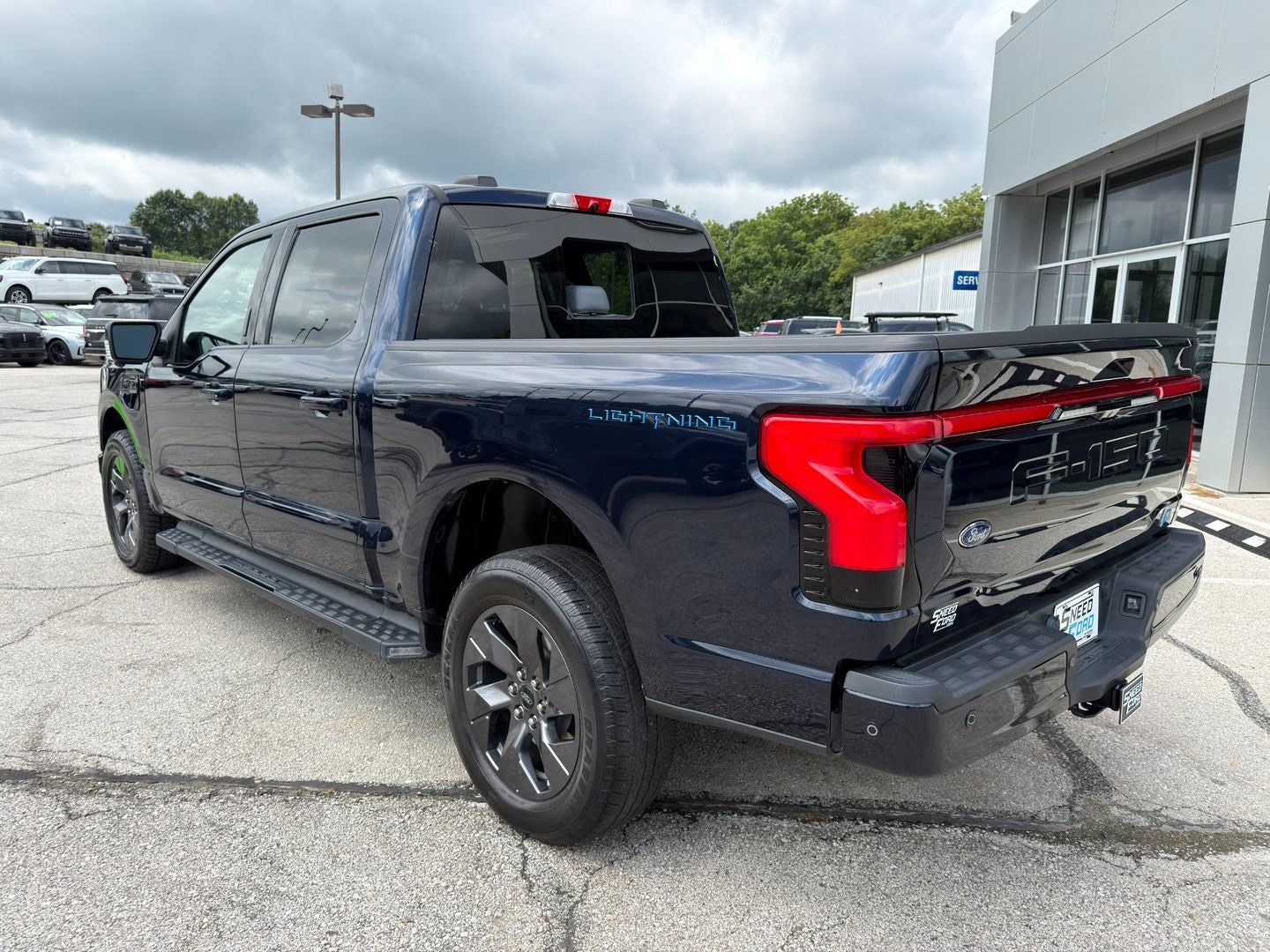 2022 Ford F-150 Lightning LARIAT