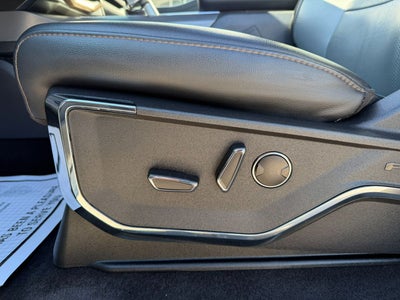 2023 Ford F-150 Lightning LARIAT