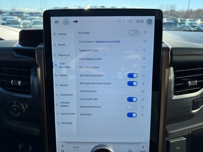 2023 Ford F-150 Lightning LARIAT