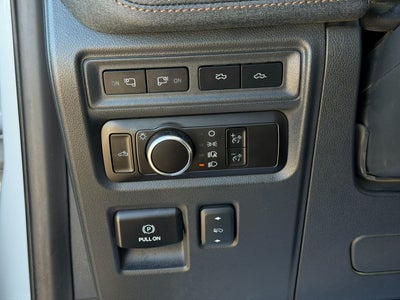 2023 Ford F-150 Lightning LARIAT