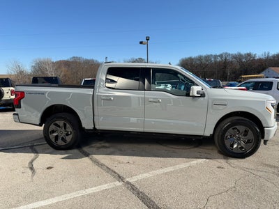 2023 Ford F-150 Lightning LARIAT