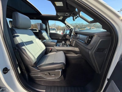 2023 Ford F-150 Lightning LARIAT