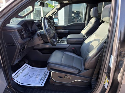 2023 Ford F-150 Lightning LARIAT