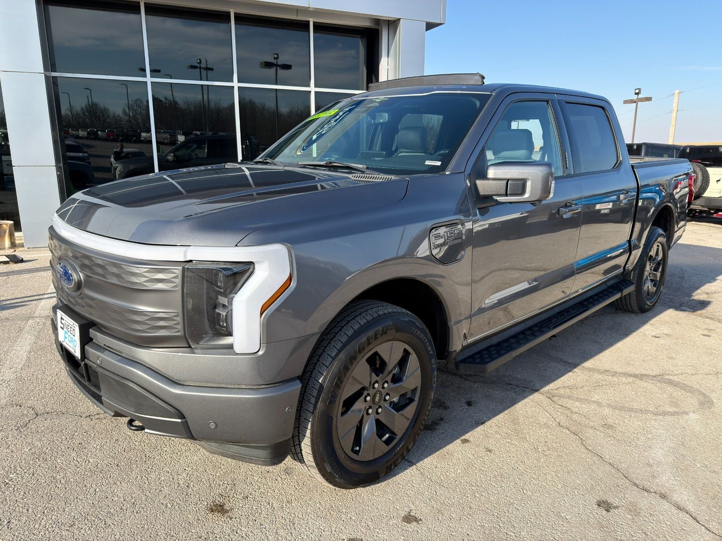 2023 Ford F-150 Lightning LARIAT