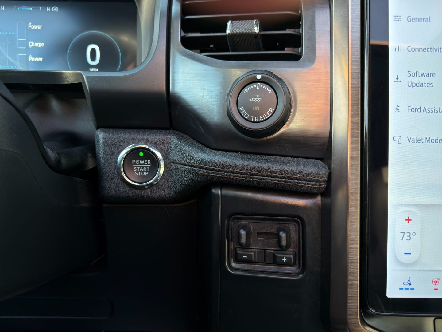 2023 Ford F-150 Lightning LARIAT