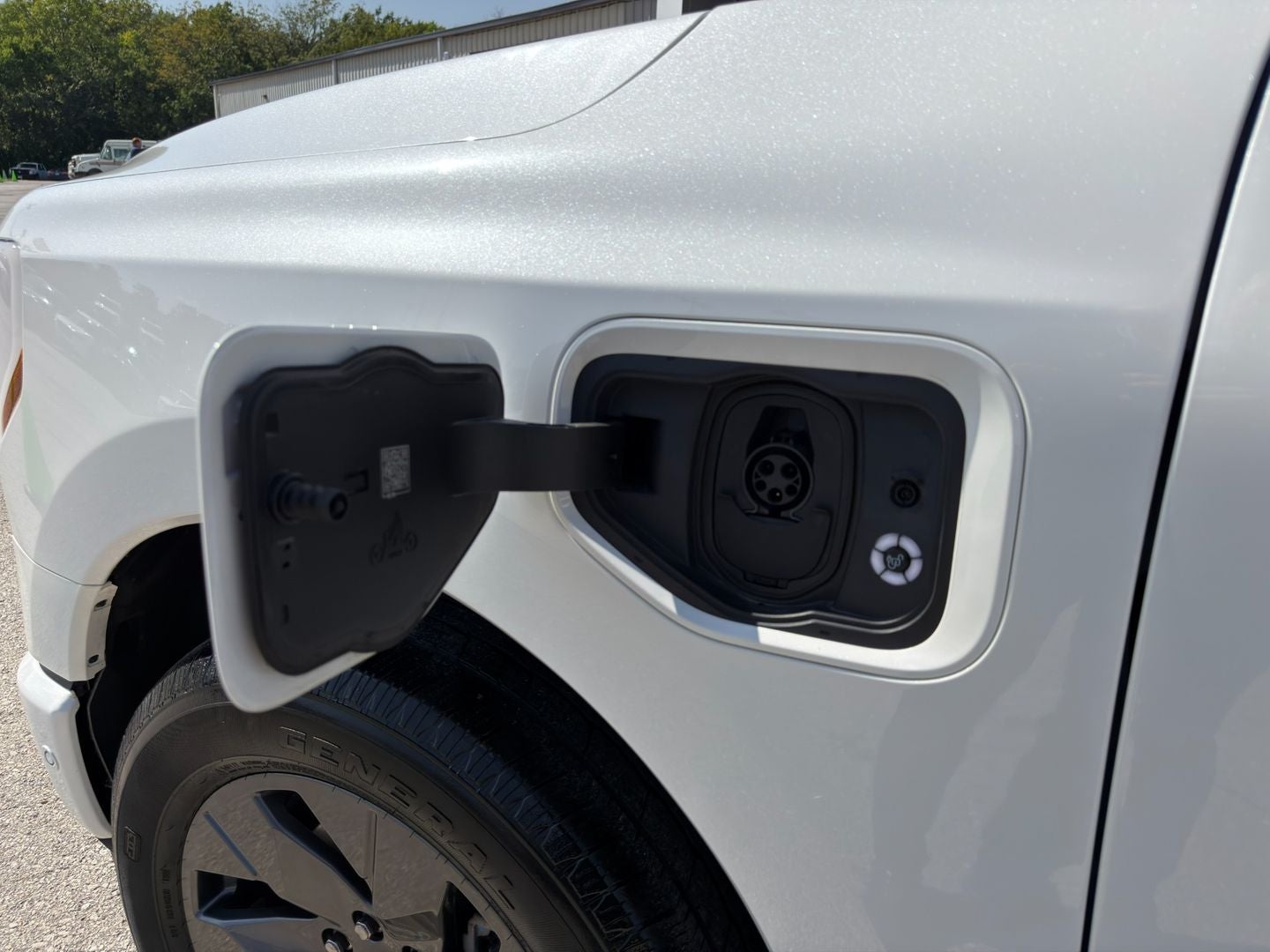 2022 Ford F-150 Lightning LARIAT
