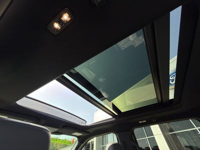 2022 Ford F-150 Lightning LARIAT