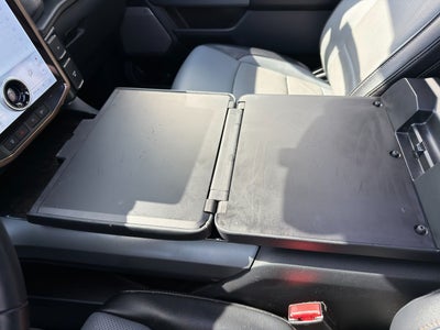 2022 Ford F-150 Lightning LARIAT