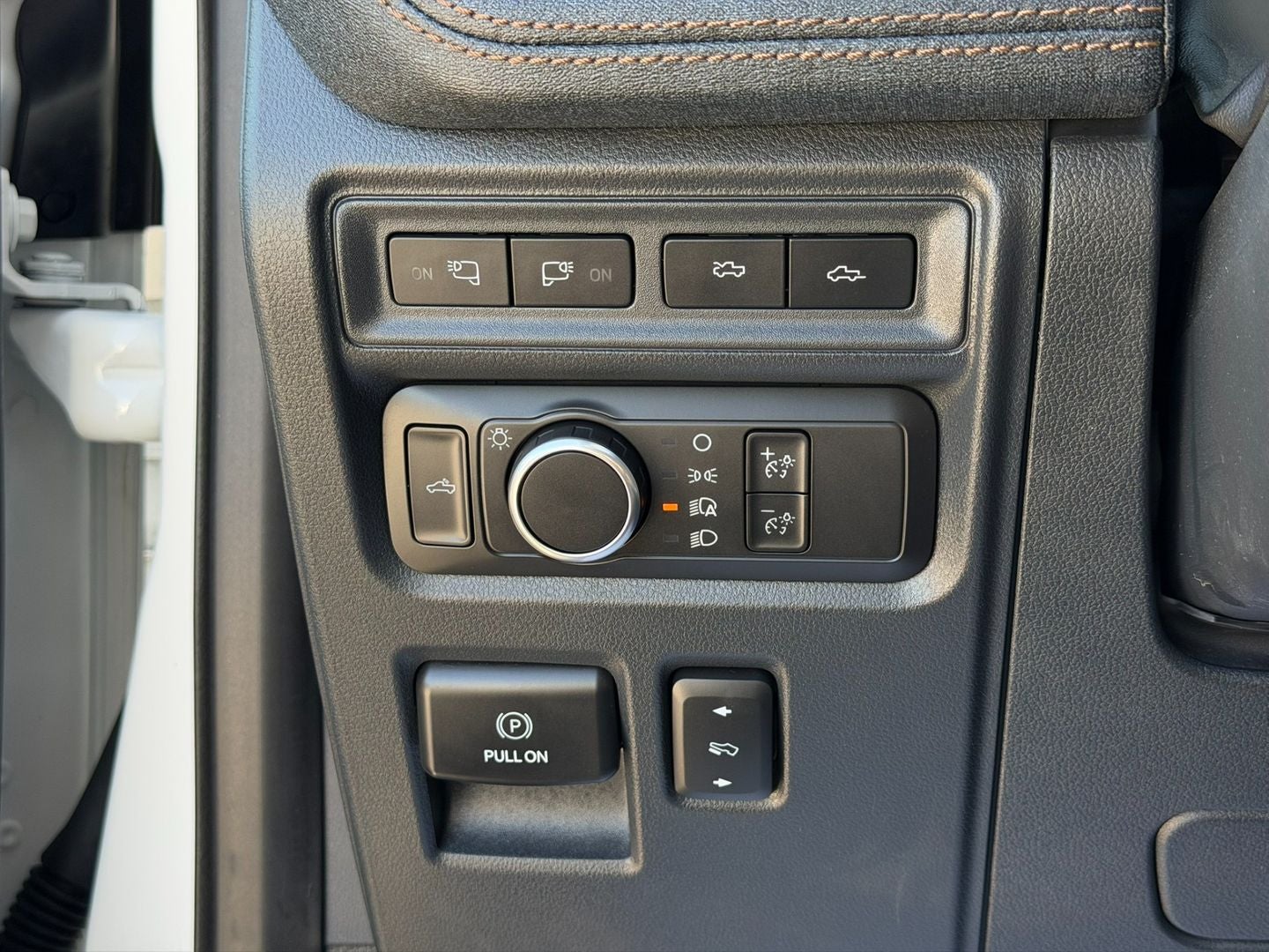 2022 Ford F-150 Lightning LARIAT