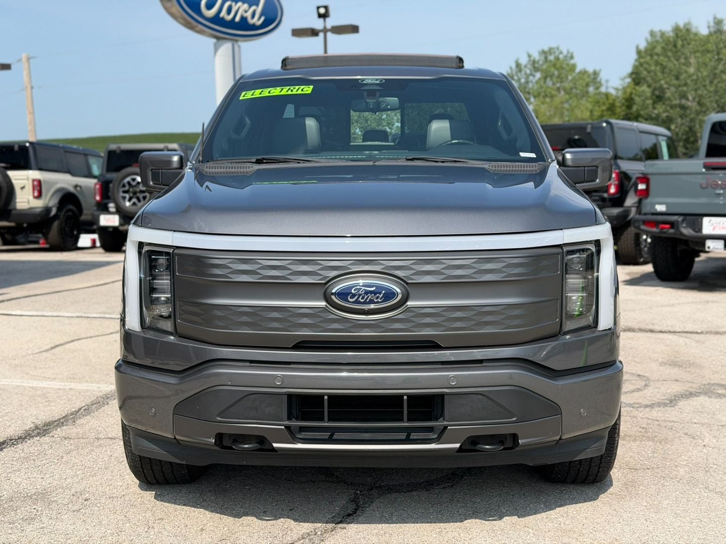 Used 2022 Ford F-150 Lightning Lariat with VIN 1FT6W1EV8NWG04502 for sale in Kansas City