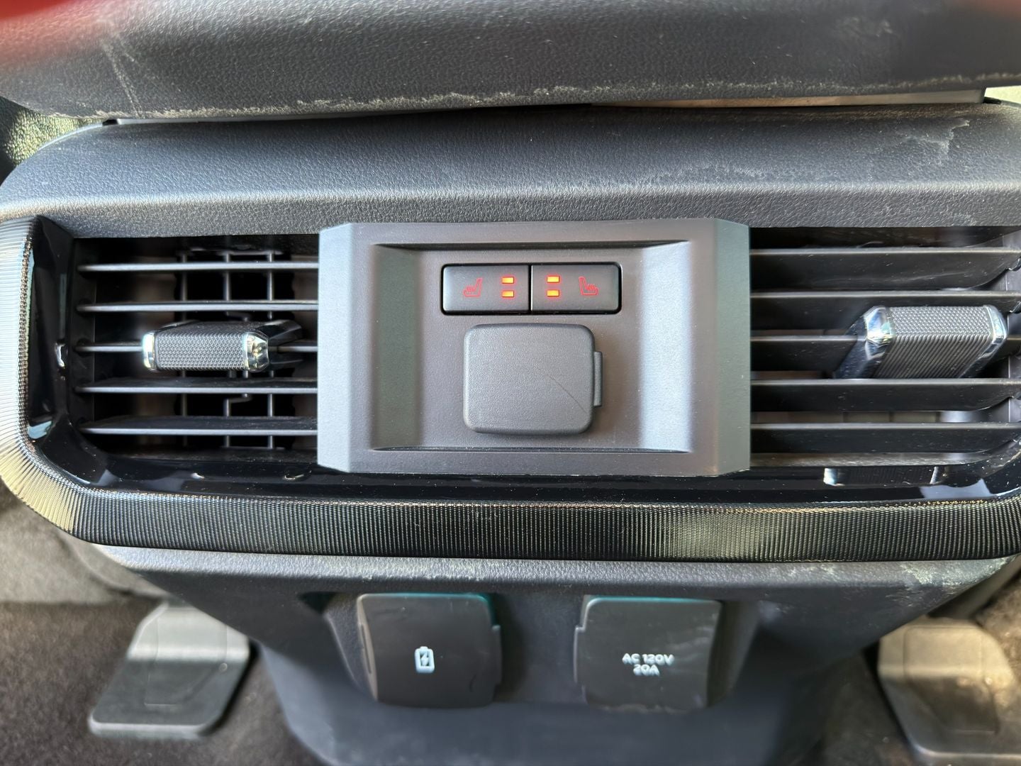 2022 Ford F-150 Lightning Platinum