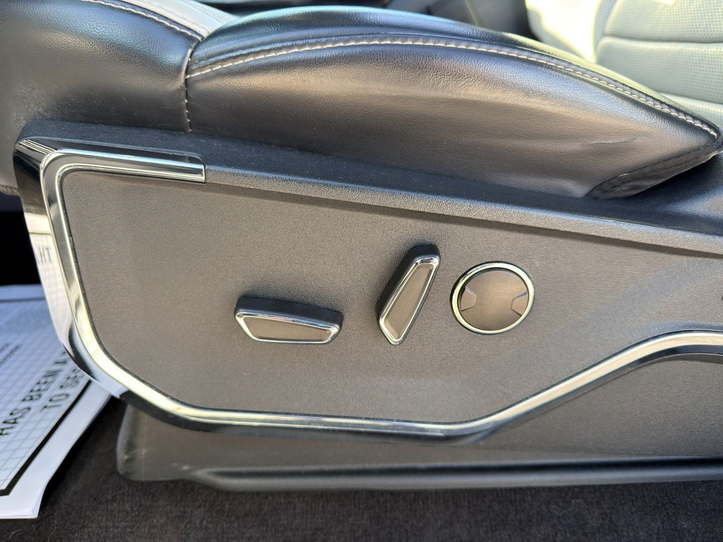 2022 Ford F-150 Lightning Platinum