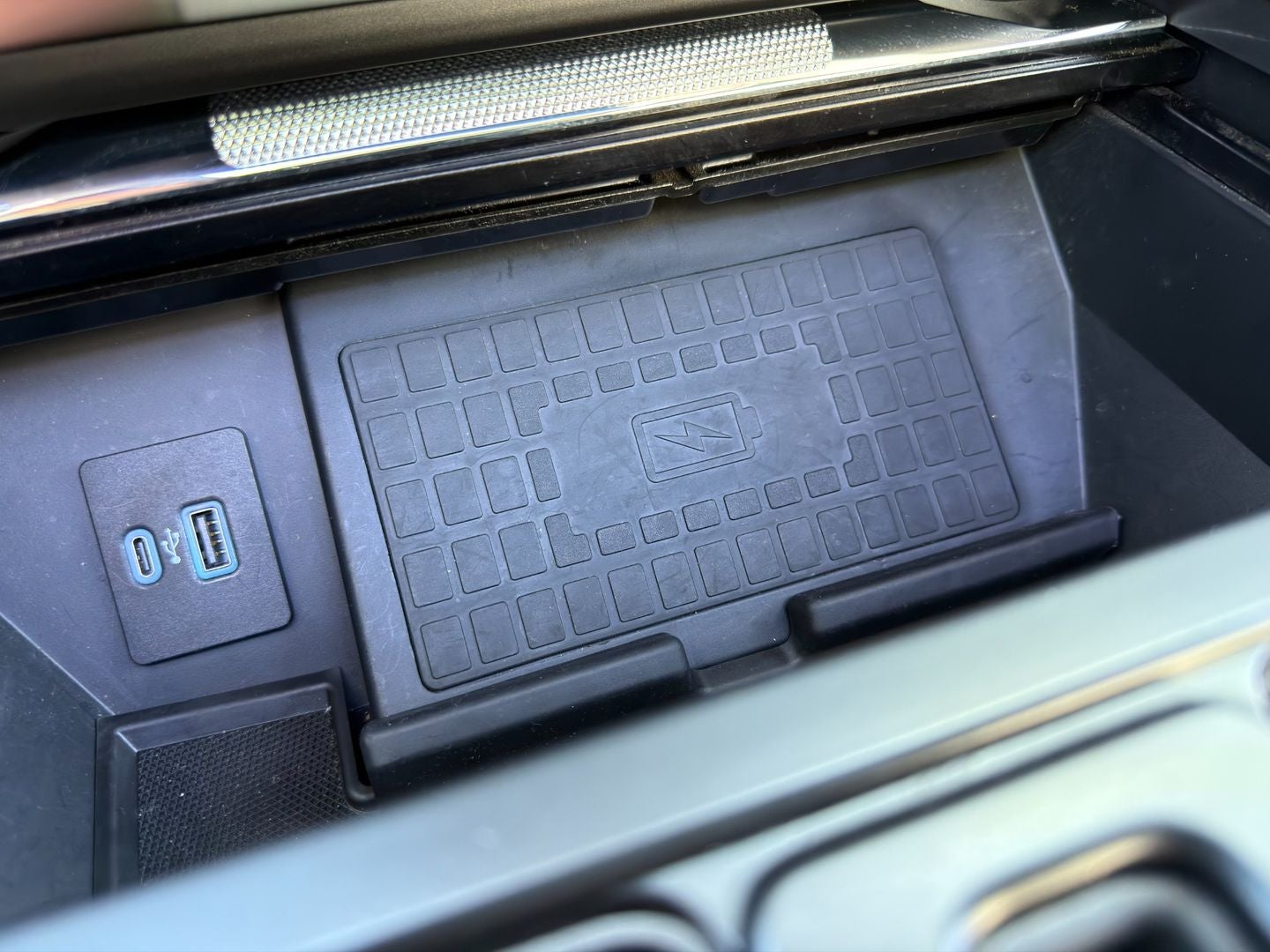 2022 Ford F-150 Lightning Platinum