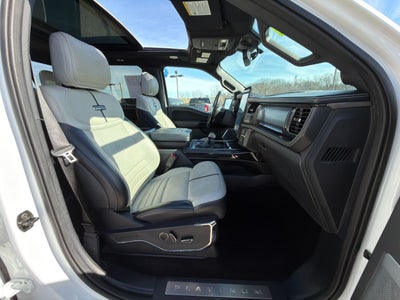 2022 Ford F-150 Lightning Platinum