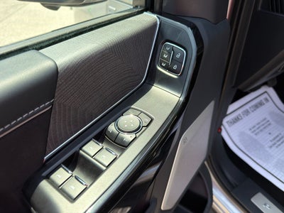 2022 Ford F-150 Lightning Platinum