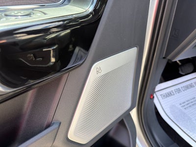2022 Ford F-150 Lightning Platinum