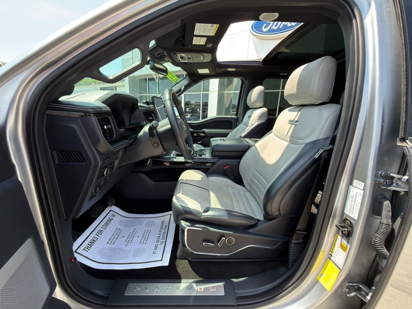 2022 Ford F-150 Lightning Platinum