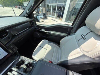 2022 Ford F-150 Lightning Platinum