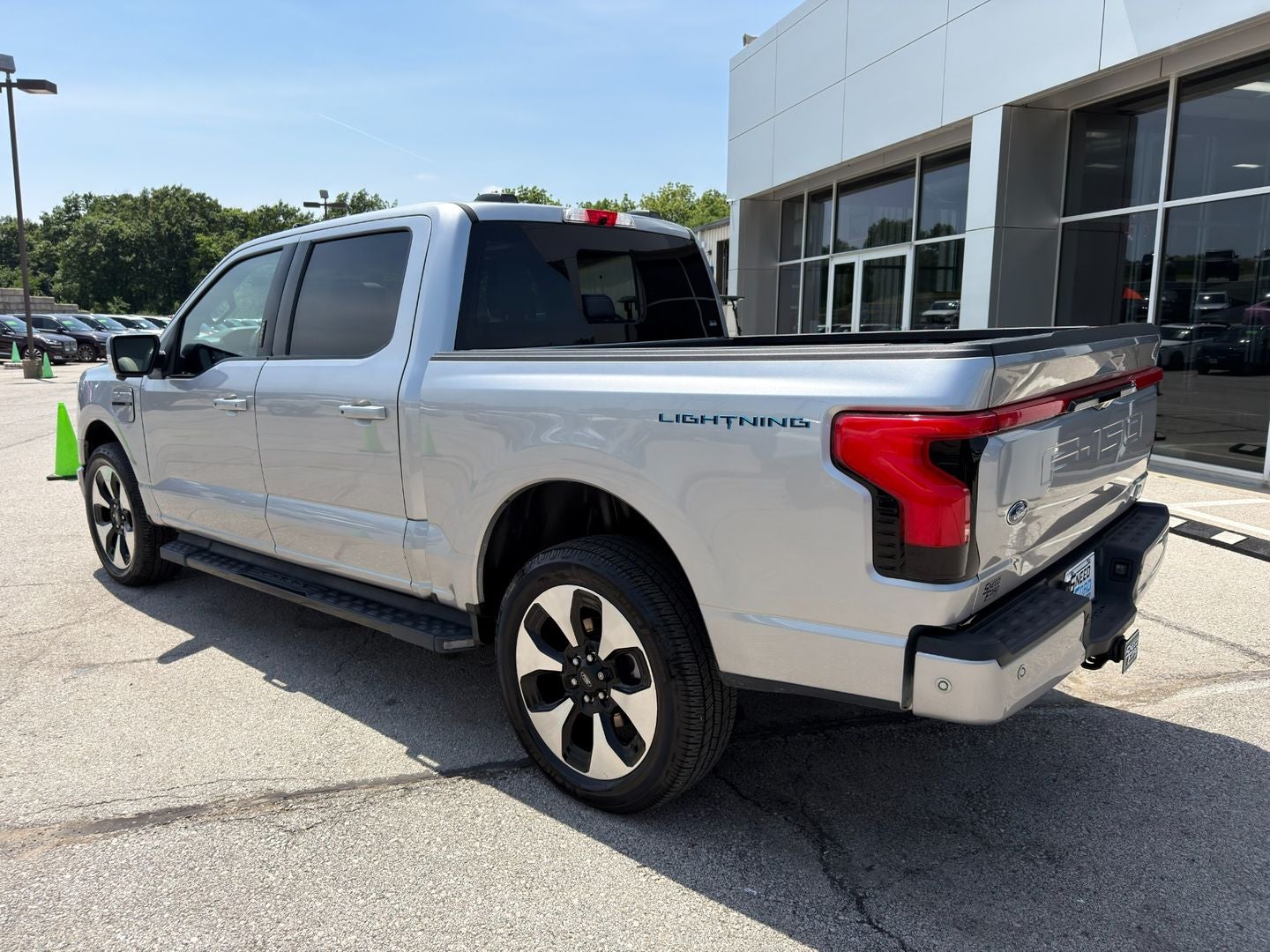 2022 Ford F-150 Lightning Platinum